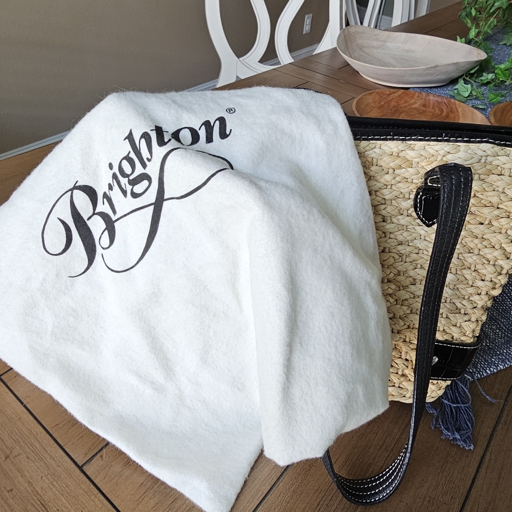 Brighton Straw Handbag with Leather Accents - Picture 6 of 16